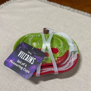 POISON APPLE Halloween Measuring Cups